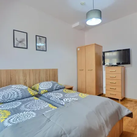 民宿 Pod Krukiem 克雷尼察